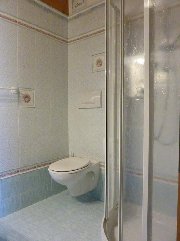 Appartamenti Majon Sotroi Кампитело ди Фаса Стая снимка